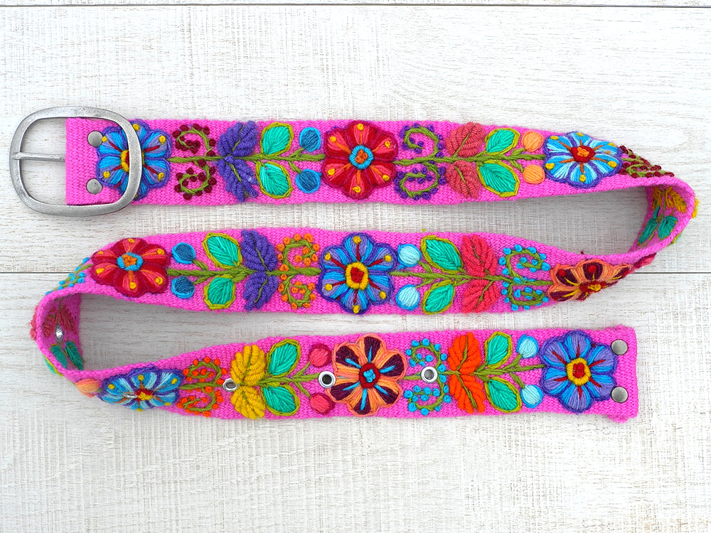 Ceinture brodée Wayta rose
