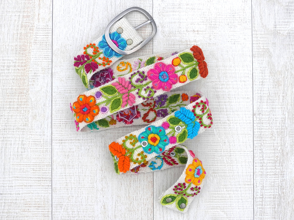 Wayta embroidered belt white