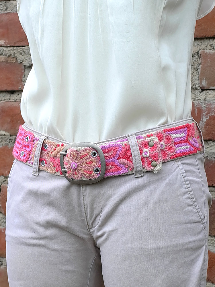 Wool embroidered belt Monochromatic Pink