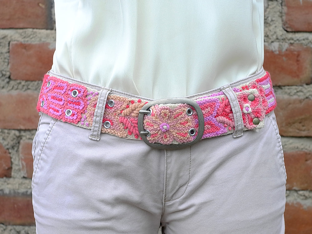 Wool embroidered belt Monochromatic Pink