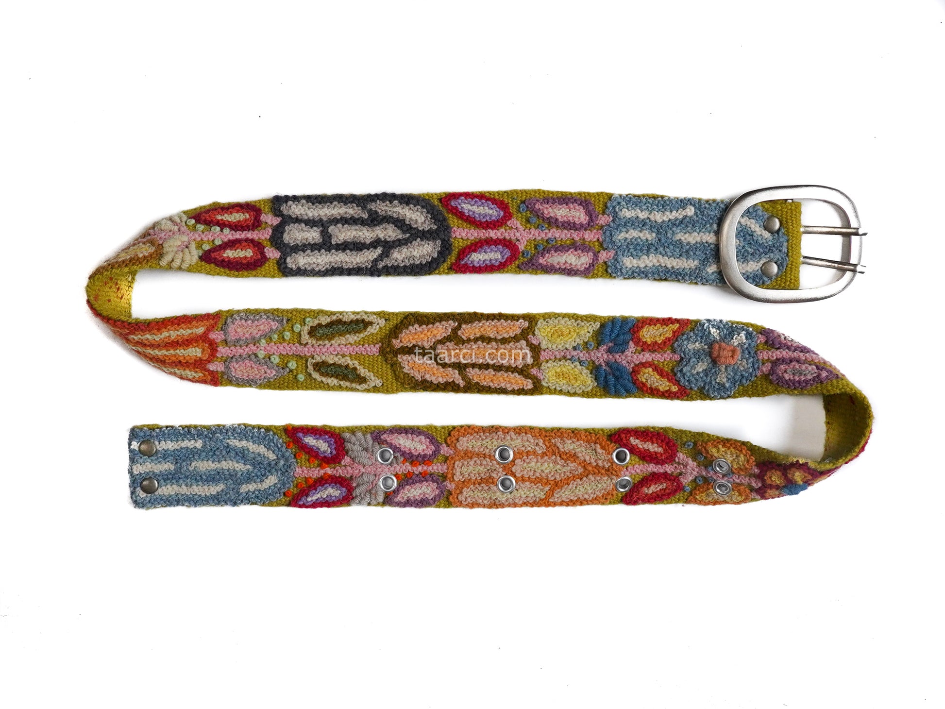 Florcita embroidered belt green